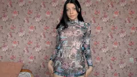Snapshot of lolarozzie chatting on April 5, 2026, 1:14 am Lola Next stream January 6th at 0500am 30 minutes GMT online show from April 5, 2026, 1:14 am