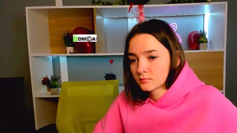 Snapshot of lole_ti chatting on February 19, 2026, 5:58 am lole ti online show from February 19, 2026, 5:58 am