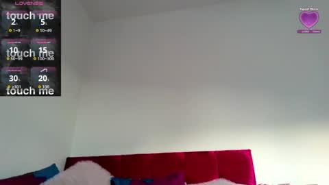 lollaxox online show from June 22, 2026, 7:11 pm
