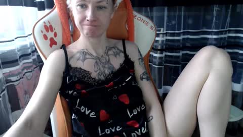 Snapshot of lollifox_1 chatting on February 22, 2026, 7:40 am Lisa online show from February 22, 2026, 7:40 am