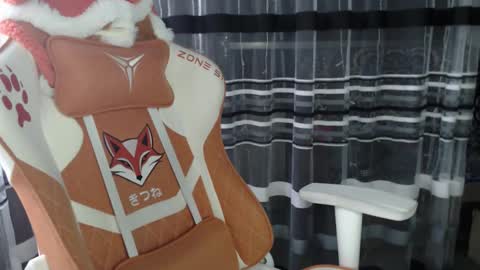 Snapshot of lollifox_1 chatting on March 10, 2026, 6:40 am Lisa online show from March 10, 2026, 6:40 am