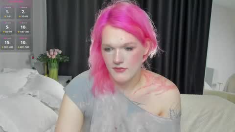 lollita online show from May 2, 2026, 5:56 am