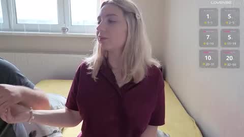 lollove24 online show from November 2, 2025, 9:22 am