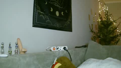 Lilly online show from January 12, 2025, 4:31 am