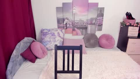 Snapshot of lolomercier chatting on September 20, 2025, 8:43 pm LoloMercier online show from September 20, 2025, 8:43 pm