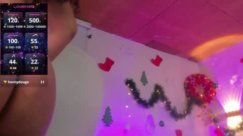 loly_marce online show from December 27, 2024, 11:10 pm