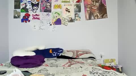 Snapshot of loly_pink_ chatting on December 9, 2024, 2:02 am Loly online show from December 9, 2024, 2:02 am