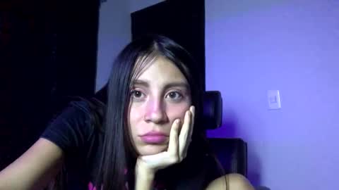 Snapshot of loly_pink_ chatting on February 8, 2025, 6:01 am Loly online show from February 8, 2025, 6:01 am