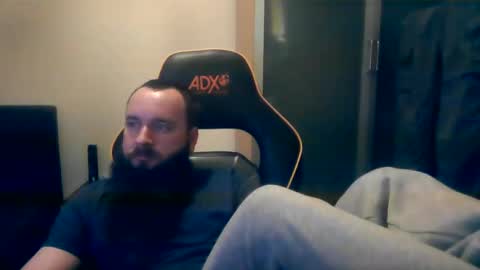 Snapshot of london_man1988 chatting on January 26, 2025, 8:34 pm london_man1988 online show from January 26, 2025, 8:34 pm