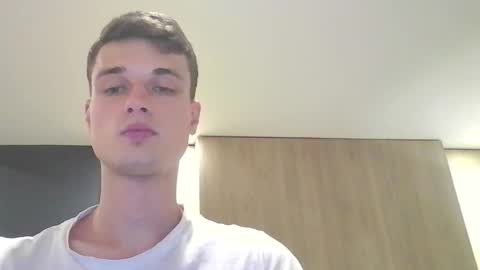 london_tomy online show from September 26, 2025, 12:03 am