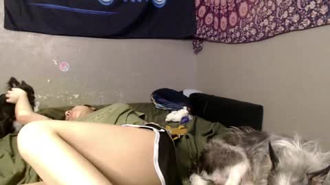 londonray online show from June 6, 2026, 11:42 pm