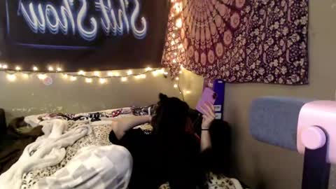 londonray online show from June 24, 2026, 9:58 pm