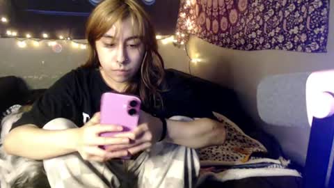 Snapshot of londonray chatting on July 11, 2026, 10:44 pm londonray online show from July 11, 2026, 10:44 pm