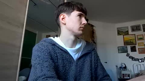 Lonely online show from February 3, 2026, 12:32 pm