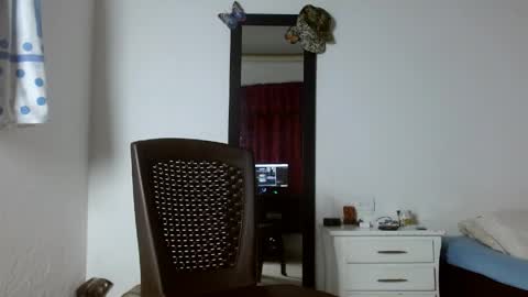 lonelydick2002 online show from May 16, 2026, 10:47 am