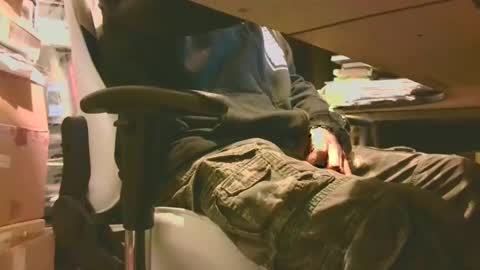 Snapshot of lonelypumabreizh chatting on December 11, 2024, 7:09 am Pumabreizh online show from December 11, 2024, 7:09 am