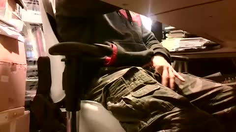 Snapshot of lonelypumabreizh chatting on January 5, 2025, 7:28 am Pumabreizh online show from January 5, 2025, 7:28 am