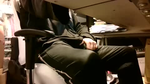 Snapshot of lonelypumabreizh chatting on January 19, 2025, 5:26 am Pumabreizh online show from January 19, 2025, 5:26 am