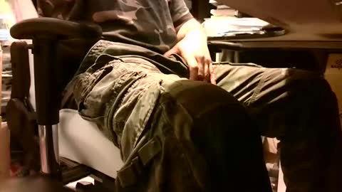 Snapshot of lonelypumabreizh chatting on January 24, 2025, 6:35 am Pumabreizh online show from January 24, 2025, 6:35 am