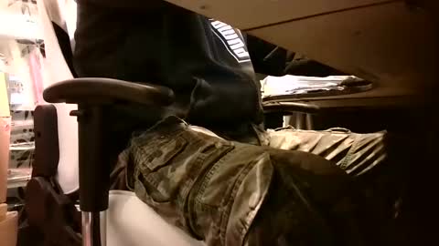 Snapshot of lonelypumabreizh chatting on January 31, 2025, 5:30 am Pumabreizh online show from January 31, 2025, 5:30 am