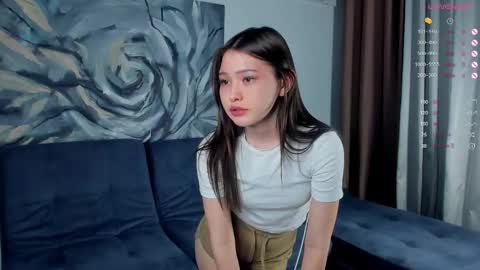 Snapshot of loney__tunes chatting on February 25, 2025, 3:38 pm Shy EvaStreams are everyday 9 AM - 3 PM GMT 3  online show from February 25, 2025, 3:38 pm