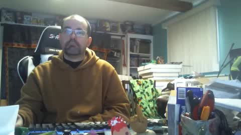Snapshot of longandcut99 chatting on March 27, 2026, 2:06 pm longandcut99 online show from March 27, 2026, 2:06 pm