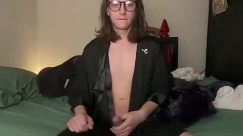 longdickelijah online show from May 5, 2026, 7:27 am
