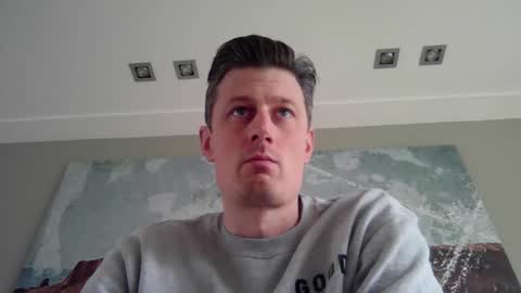 longdutch85 online show from February 3, 2026, 11:48 am