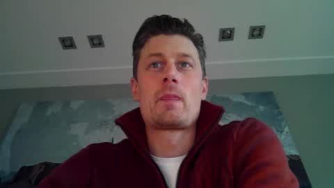 longdutch85 online show from February 5, 2026, 3:49 pm