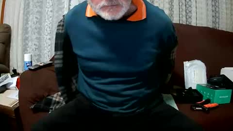 Longhornpr6971 online show from May 19, 2026, 11:44 pm