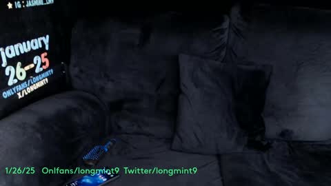 Snapshot of longmint96 chatting on January 27, 2025, 3:47 am Real twitterlongmint9 online show from January 27, 2025, 3:47 am