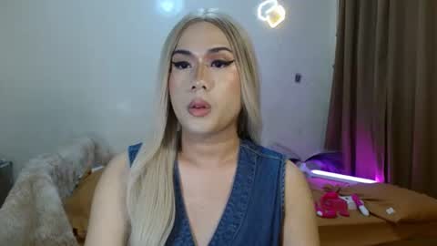 My Lover Dadddy roberto online show from October 18, 2025, 7:25 pm