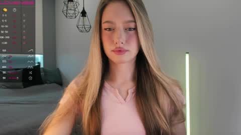 Snapshot of longoriaeva chatting on April 1, 2026, 11:11 am Eva online show from April 1, 2026, 11:11 am