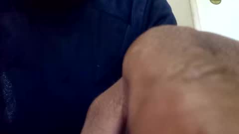 Snapshot of longstrokes5 chatting on May 4, 2026, 12:34 pm longstrokes5 online show from May 4, 2026, 12:34 pm