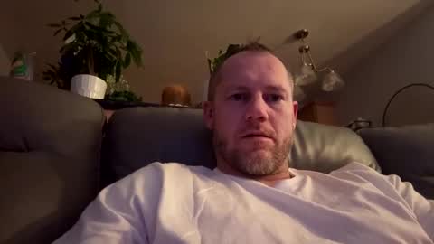 Bradsobad88 online show from March 4, 2025, 7:19 am