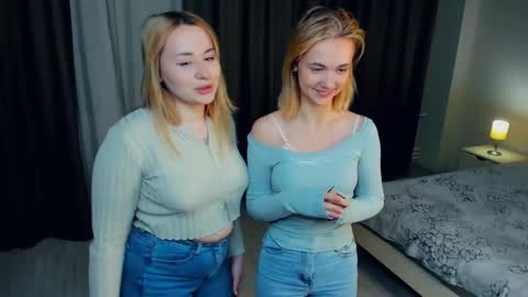 Kaila and Polly online show from February 9, 2026, 4:11 pm