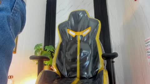 LooganX online show from February 28, 2025, 6:52 pm
