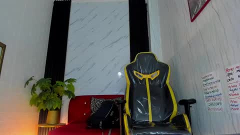 LooganX online show from March 4, 2025, 7:11 pm