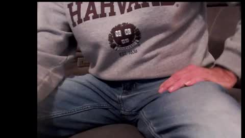 looking469 online show from November 4, 2025, 2:49 pm