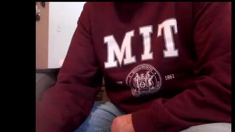 looking469 online show from November 17, 2025, 3:07 pm