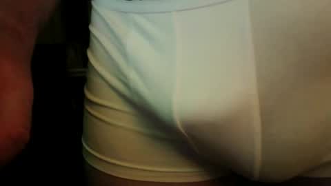 Snapshot of looking_and_hoping chatting on September 20, 2025, 7:48 pm Daddy gets HARD online show from September 20, 2025, 7:48 pm