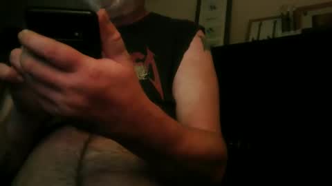 Snapshot of looking_and_hoping chatting on November 14, 2025, 1:26 am Daddy gets HARD online show from November 14, 2025, 1:26 am