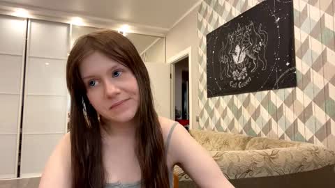 Snapshot of looking_me chatting on September 26, 2025, 12:42 pm EVA online show from September 26, 2025, 12:42 pm