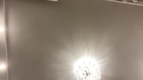 Snapshot of looking_me chatting on November 1, 2025, 3:36 pm EVA online show from November 1, 2025, 3:36 pm