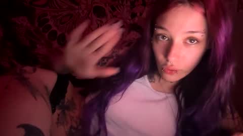 Snapshot of lookingforlona chatting on September 19, 2025, 4:03 am lookingforlona online show from September 19, 2025, 4:03 am