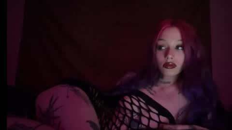 Snapshot of lookingforlona chatting on October 15, 2025, 2:33 am lookingforlona online show from October 15, 2025, 2:33 am