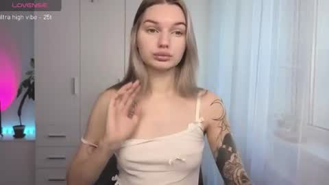 Luna online show from August 7, 2026, 5:42 am