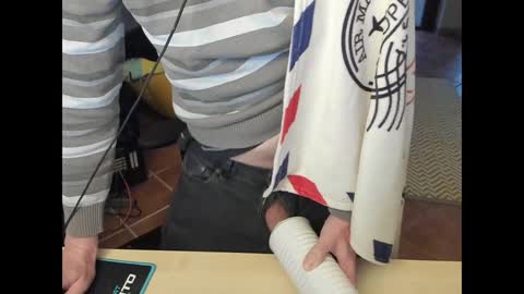 Snapshot of loomie chatting on December 13, 2024, 7:36 am loomie online show from December 13, 2024, 7:36 am