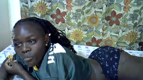 lora_amor online show from June 21, 2026, 11:51 pm