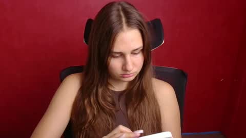 Snapshot of lora_kisses chatting on September 20, 2025, 5:41 am Lora online show from September 20, 2025, 5:41 am